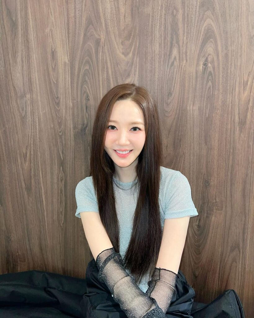 박민영 (Park Min Young) 약력: 나이, 순자산, 인스타그램, 배우자, 키, 위키, 부모, 형제자매, 영화, 수상 경력 2 박민영