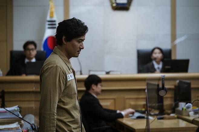 "야당: '야당: 더 밀정'이 2025년 한국 최고의 흥행작이 되다: 모든 연령대가 열광하는 이유는 무엇일까요? 2 yadang the snitch box officecourtroom defendant lawyers southkorea 2205251